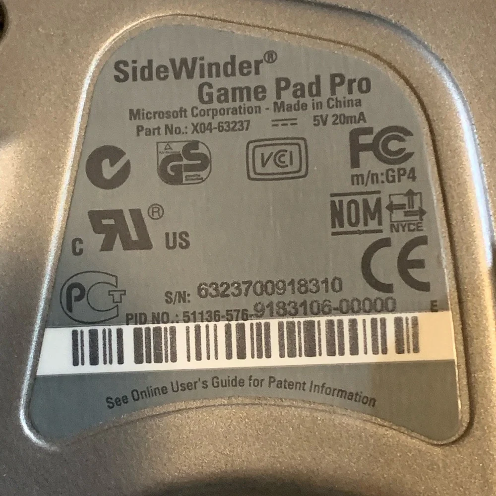 Microsoft SideWinder Game Pad Pro - Gray
